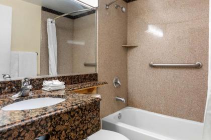 Quality Inn Lomita-Los Angeles South Bay - image 9