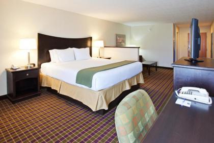 Holiday Inn Express London-I-70 an IHG Hotel - image 3