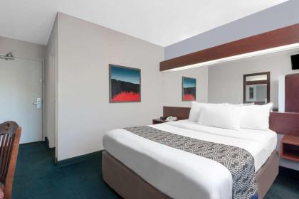 Microtel Inn & Suites by Wyndham London - image 11