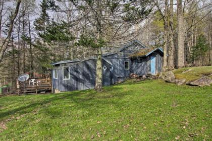 Private Rustic Home 10 Min to Bromley Mtn! - image 14