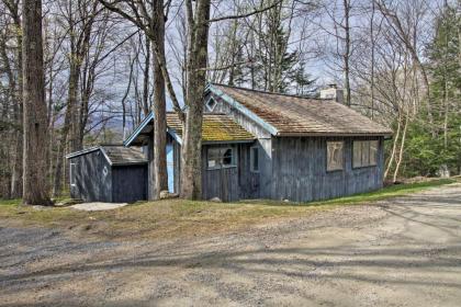 Private Rustic Home 10 Min to Bromley Mtn! - image 5