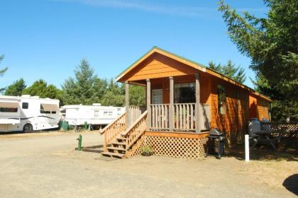 Long Beach Camping Resort Cabin 2 Washington