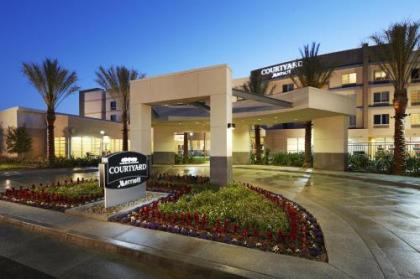 Courtyard Long Beach Airport - image 11