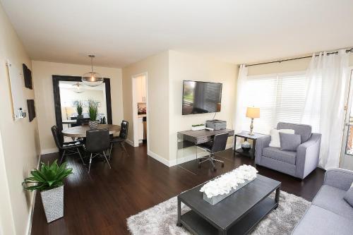 Belmont Heights Long Beach- King Bed - Fast WiFi - Free Parking - image 3