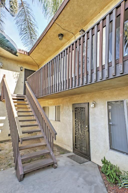 Recently Renovated Long Beach Condo with Balcony! - main image