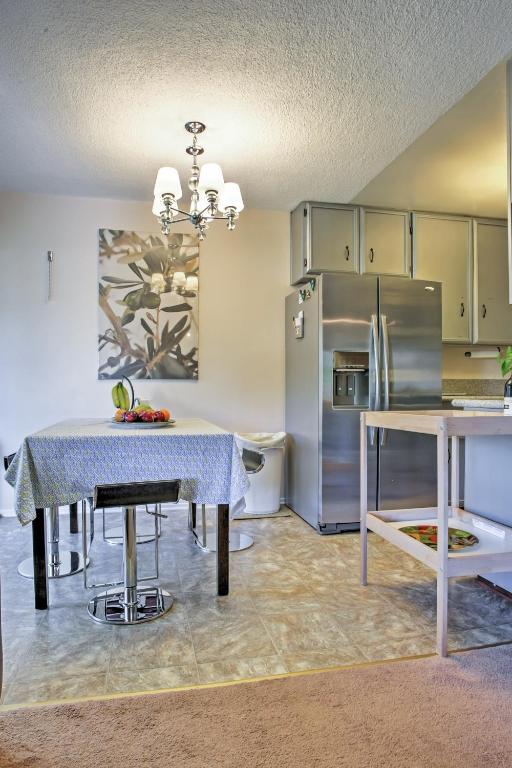 Downtown Long Beach Condo - 1 Mile to Boardwalk! - image 3