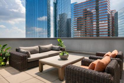 Hilton Garden Inn Long Island City - image 11