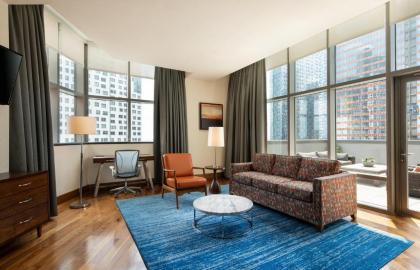 Hilton Garden Inn Long Island City - image 12