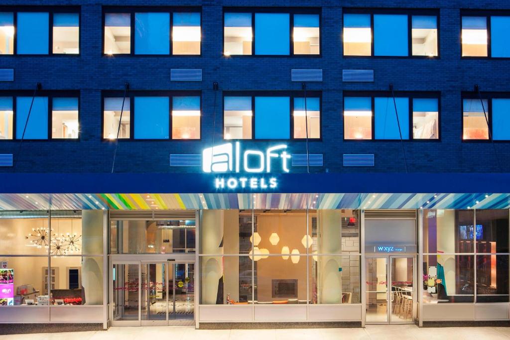 Aloft Long Island City-Manhattan View - image 6