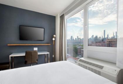 TownePlace Suites by Marriott New York Long Island City/Manhattan View - image 5