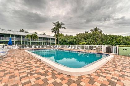 Gulf Getaway with Porch and Direct Beach Access! - image 4