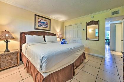 Longboat Key Escape with Private Resort Beach! - image 10