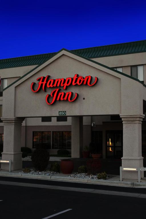 Hampton Inn Longmont - image 2