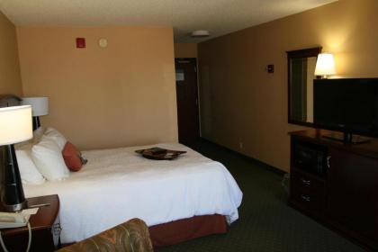 Hampton Inn Longmont - image 7