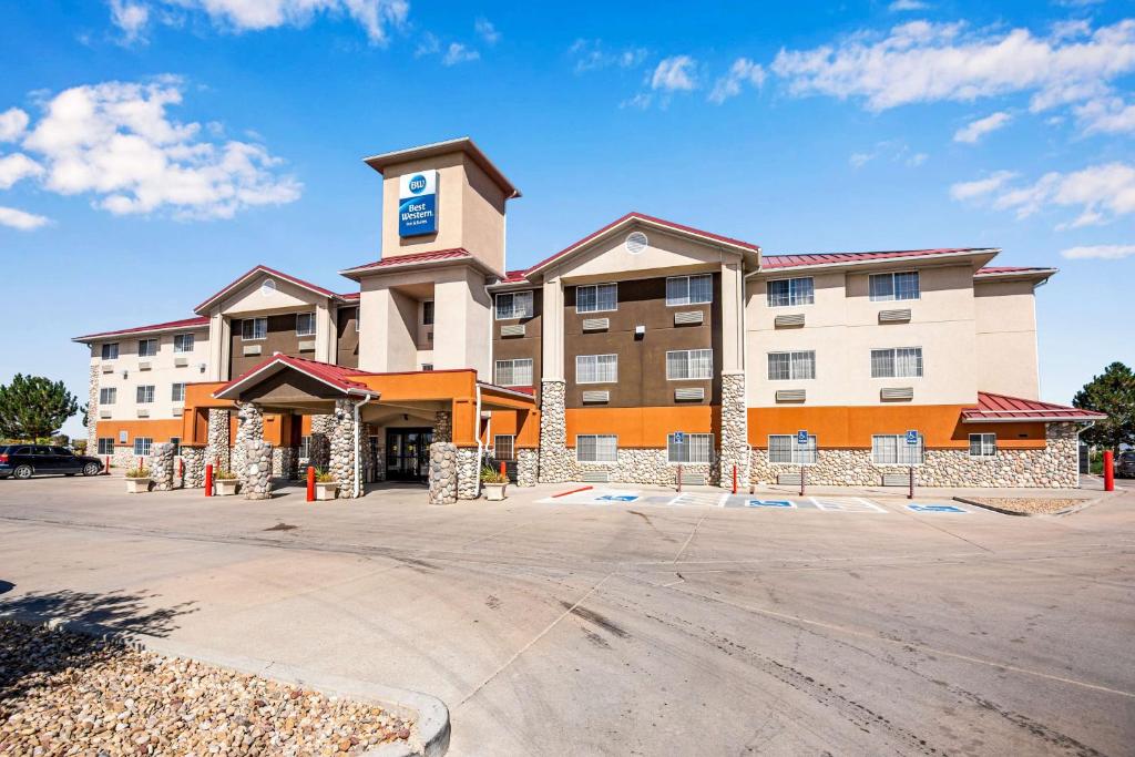 Best Western Firestone Inn & Suites - main image