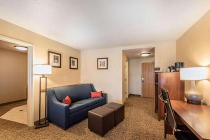 Comfort Suites Firestone Longmont - image 5