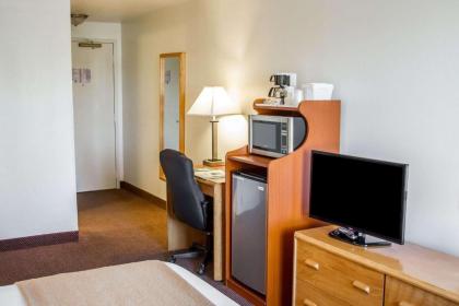 Quality Inn & Suites Longview Kelso - image 2