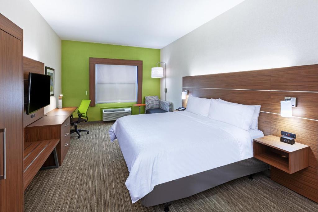 Holiday Inn Express & Suites Longview South I-20 an IHG Hotel - image 7