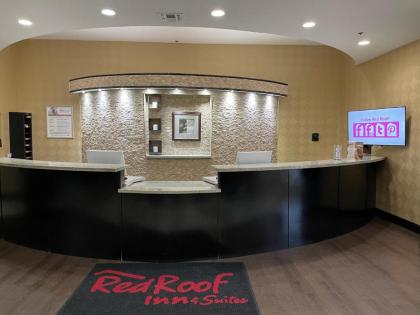 Red Roof Inn & Suites Longview TX - image 9