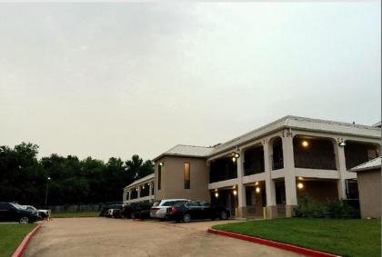 Majestic Inn - image 15