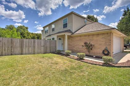 Longview Family Home with Furnished Deck and Grill - image 2