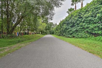 Guest Suite Pool Access by Seminole Wekiva Trail - image 3