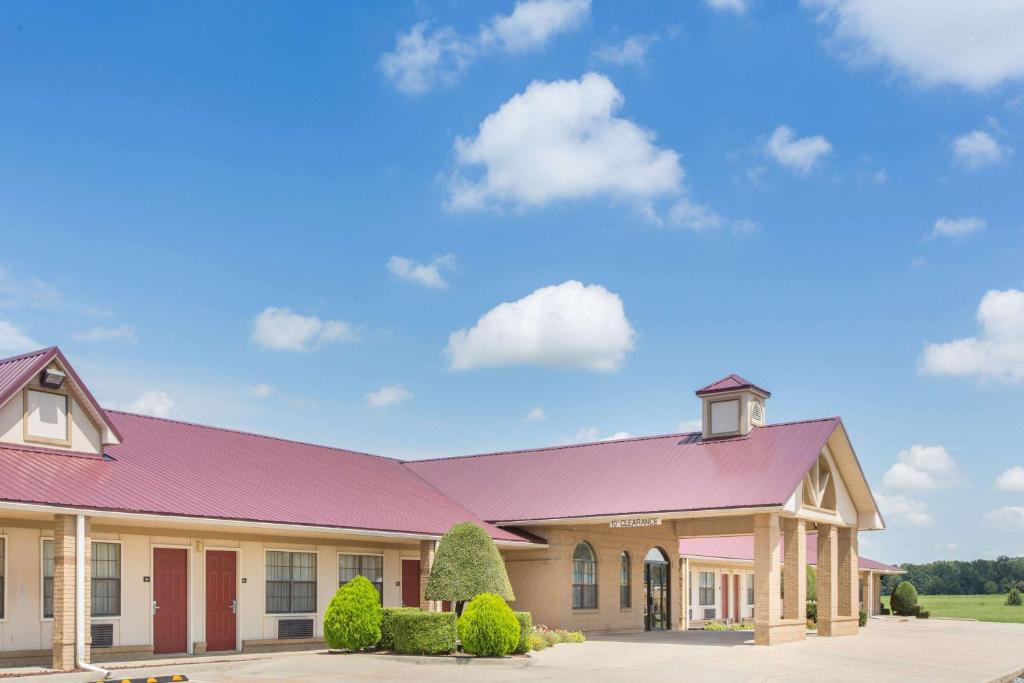 Days Inn by Wyndham Lonoke - main image