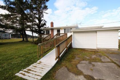 Lopez Island Agate Beach Waterfront Home - image 10