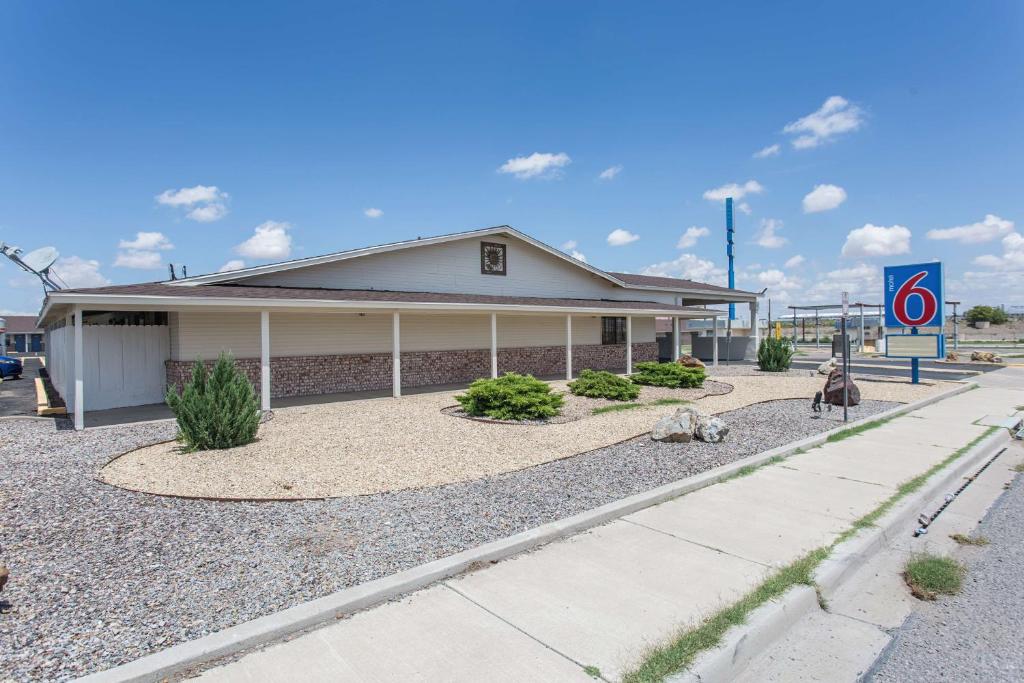 Motel 6-Lordsburg NM - image 3