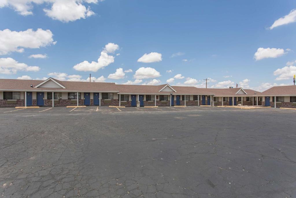 Motel 6-Lordsburg NM - image 4