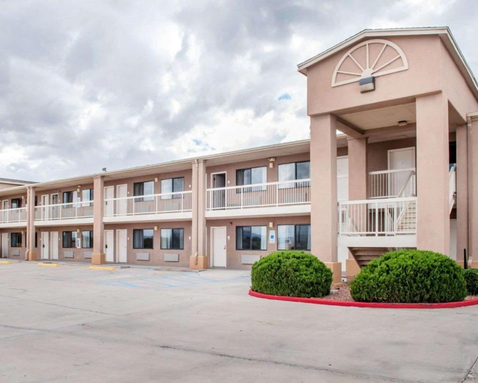 Econo Lodge Lordsburg I-10 - image 6