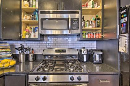 Stylish Suburban Condo Less Than 20 Mi from Dtwn DC! - image 12