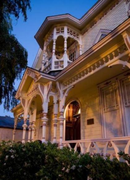 Victorian Mansion At Los Alamos - image 2