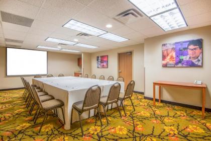 Hampton Inn & Suites Los Alamos - image 13