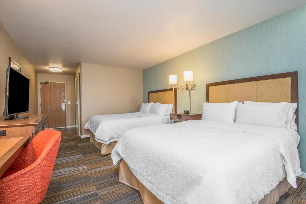 Hampton Inn & Suites Los Alamos - image 3