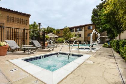 Courtyard Palo Alto Los Altos California