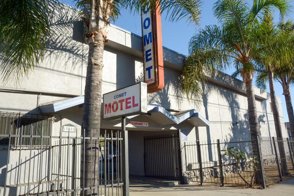 Comet Motel - main image