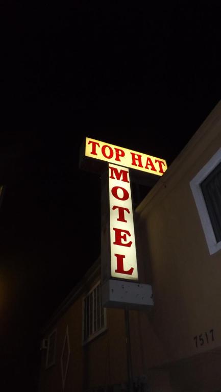 Top Hat Motel - main image