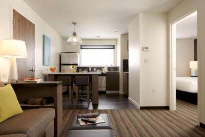 Hyatt House LA - University Medical Center - image 1