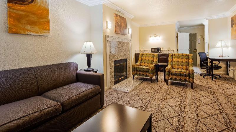 Best Western Executive Inn - image 6