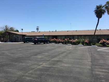 Maple Inn and Suites Los Banos - image 15