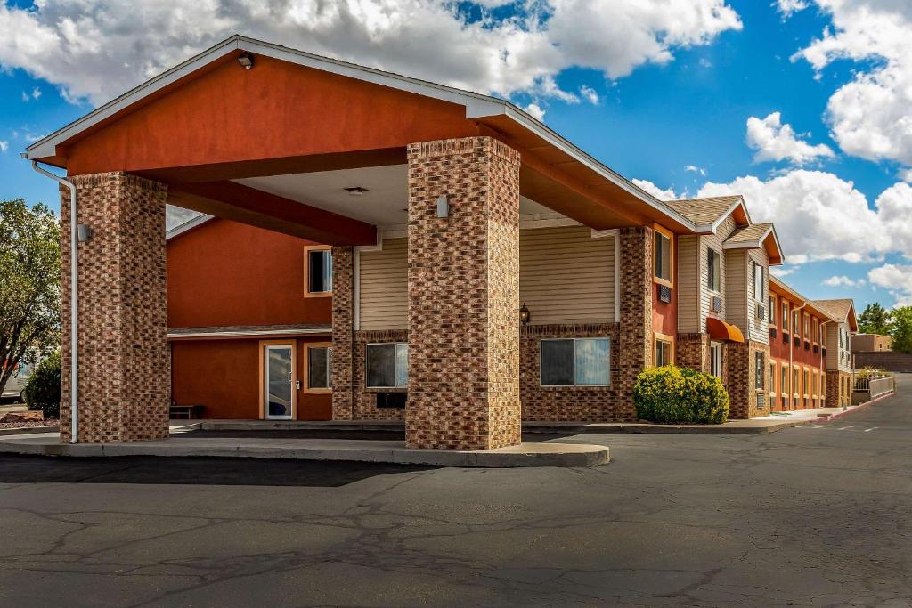 Quality Inn Los Lunas - main image