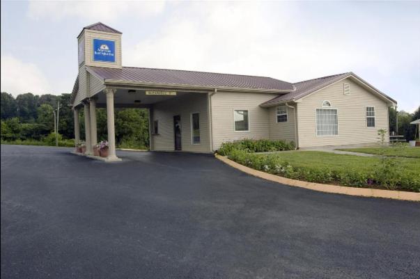 America's Best Value Inn - Loudon - image 2