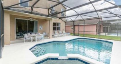 A wonderful 5 bedroom vacation rental with its own private pool - image 12