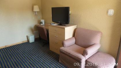 Rivers EDGE MOTEL - image 13