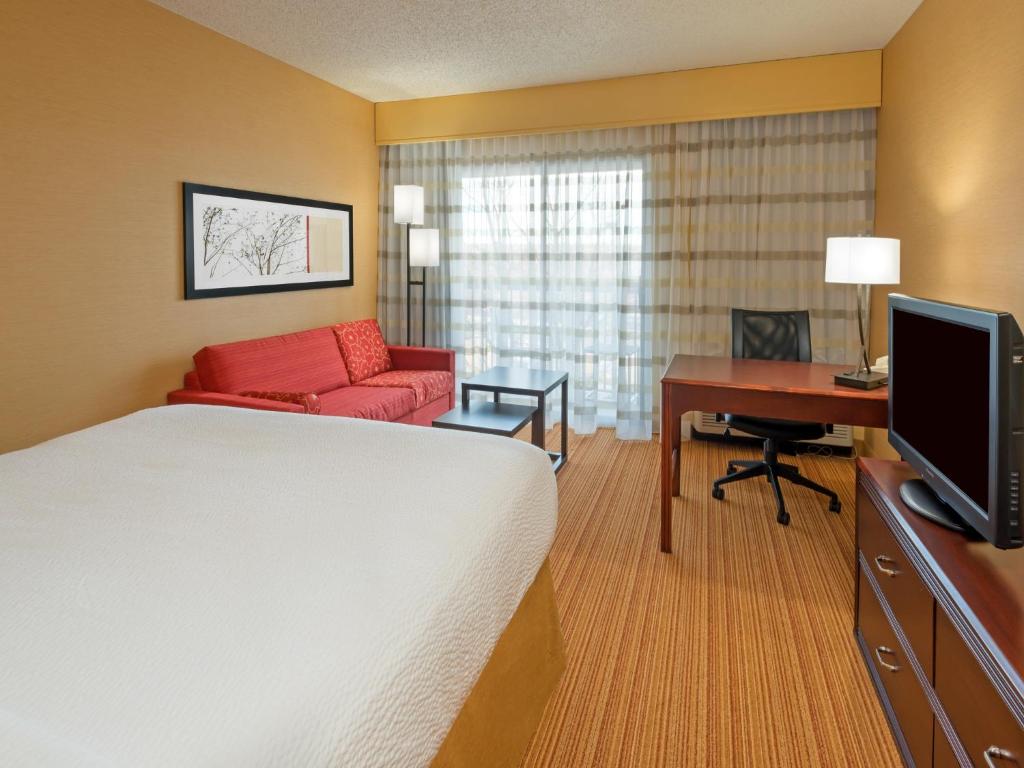 Courtyard by Marriott Boulder Broomfield - image 4