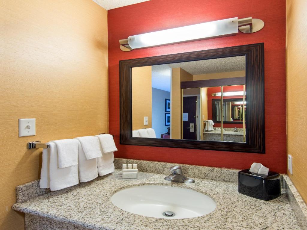 Courtyard by Marriott Boulder Broomfield - image 6