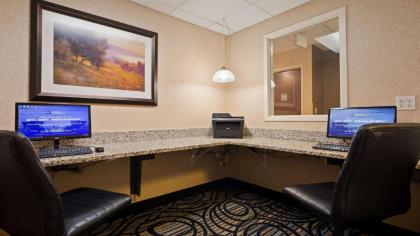 Best Western Plus Louisville Inn & Suites - image 11