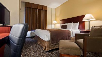 Best Western Plus Louisville Inn & Suites - image 14