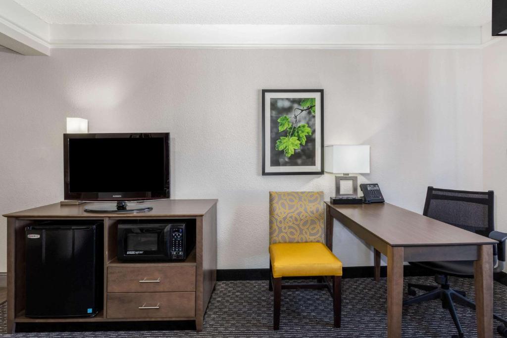 La Quinta by Wyndham Denver Boulder - Louisville - image 6